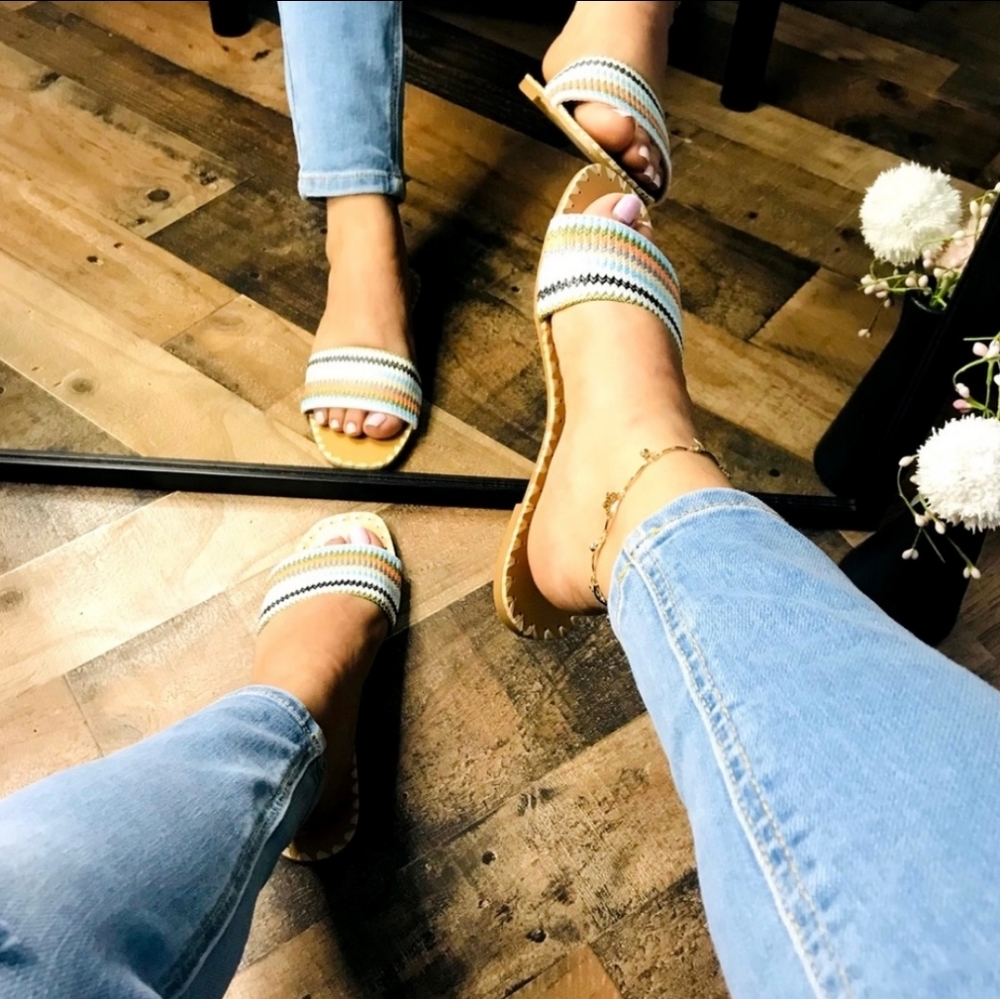 🆕️ Shoe Republic LA Palin Sandals